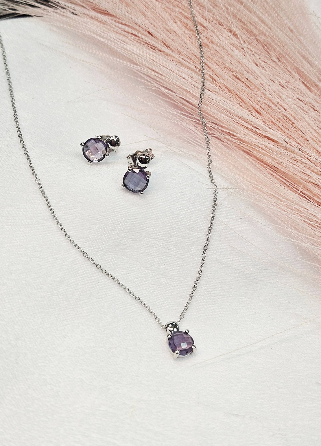 Комплект от бяло злато и Аметист