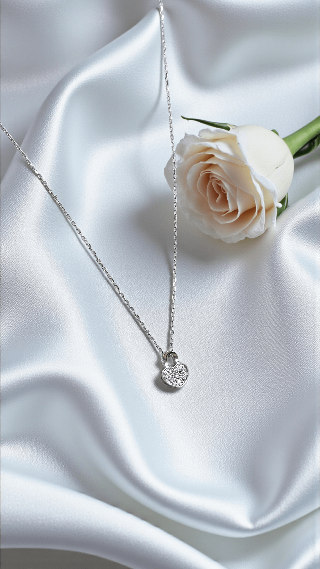 Златно  колие от 18К бяло злато и диаманти I Gioielli del Sole