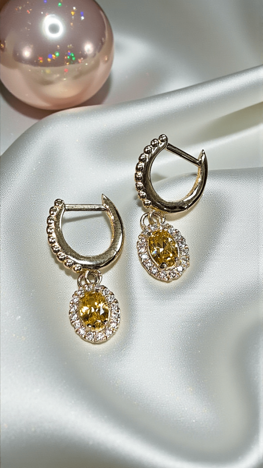 Златни обеци с жълт циркон 