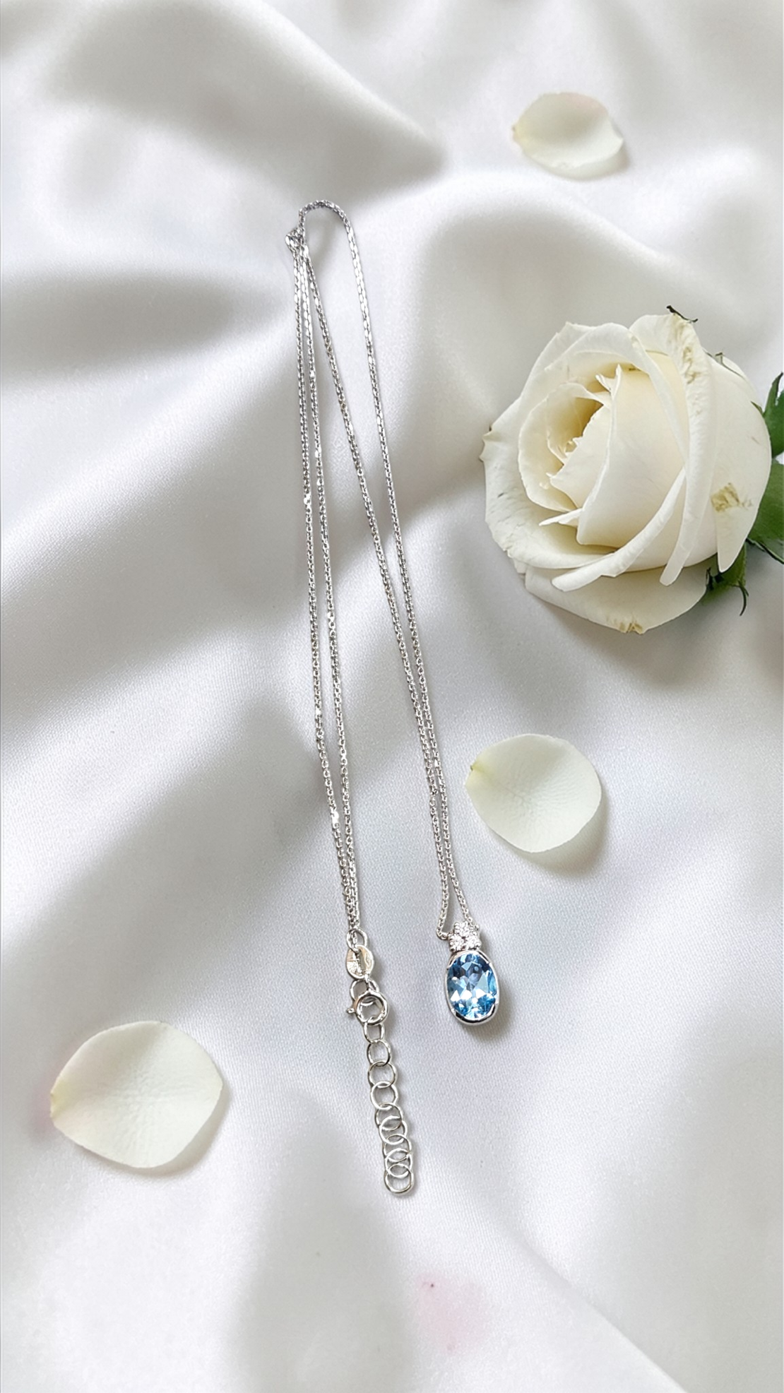 Комплект от бяло златос Аквамарин и цирконии