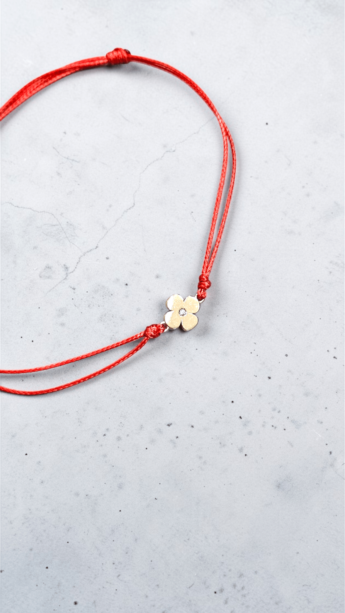 Гривна с цветенце