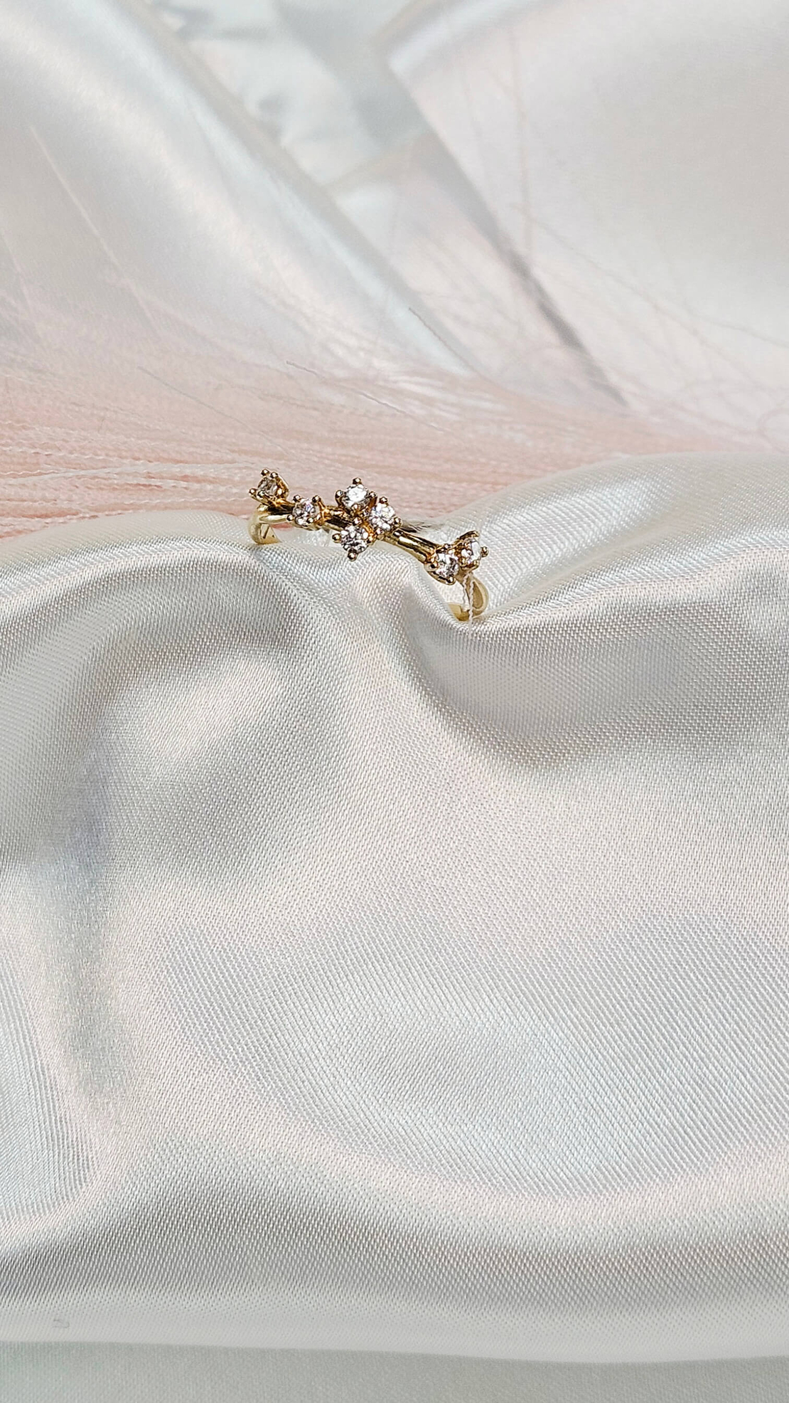 Златен пръстен Романтичен букет с циркони