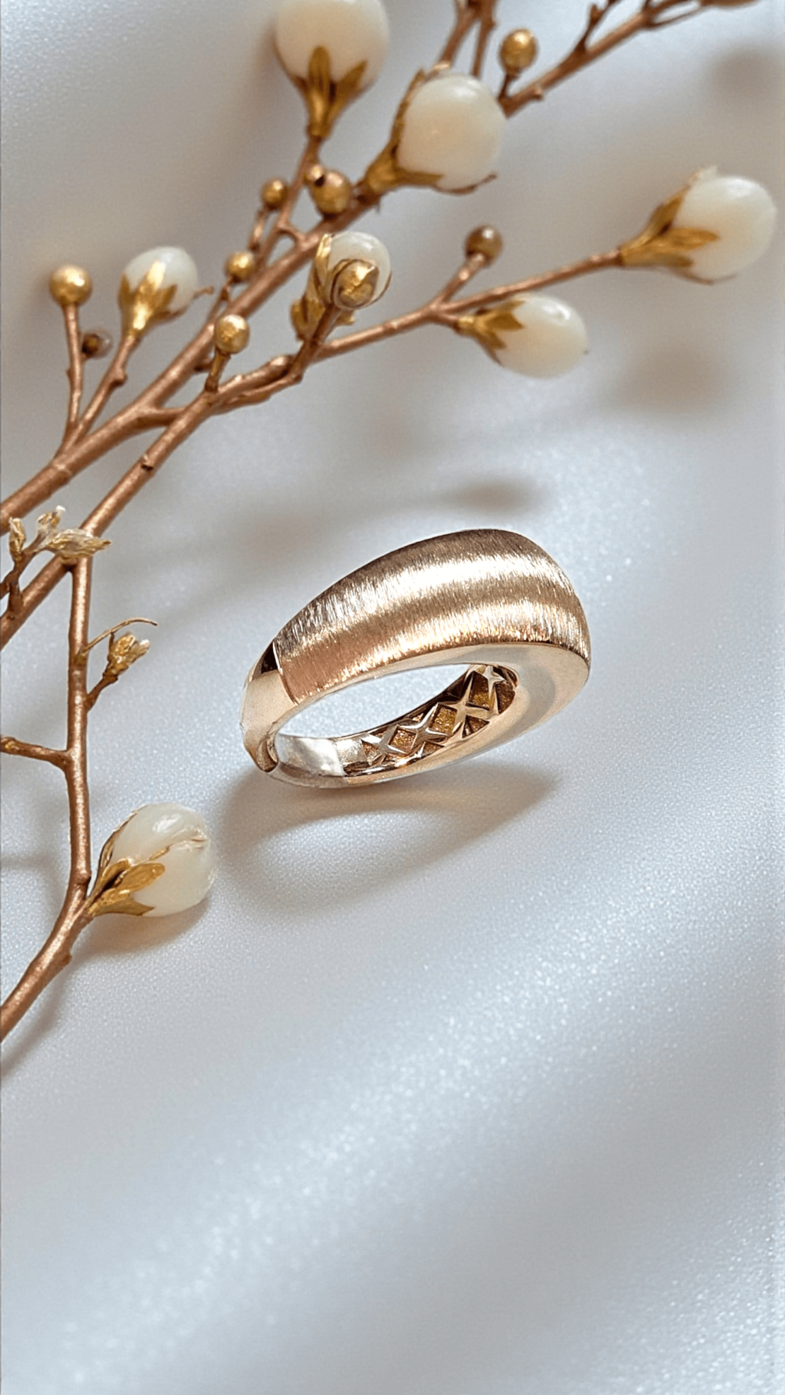 Златен пръстен от розово злато