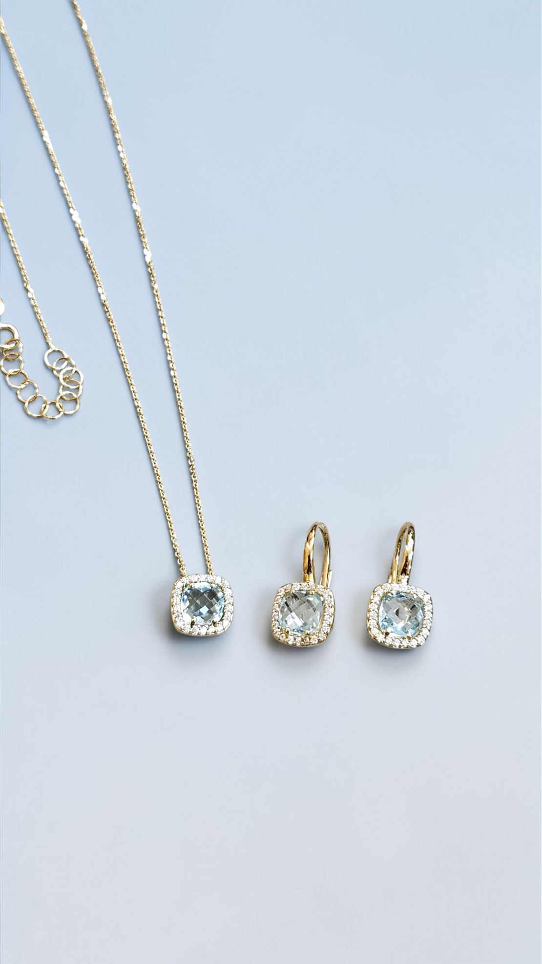 Колие и обеци 