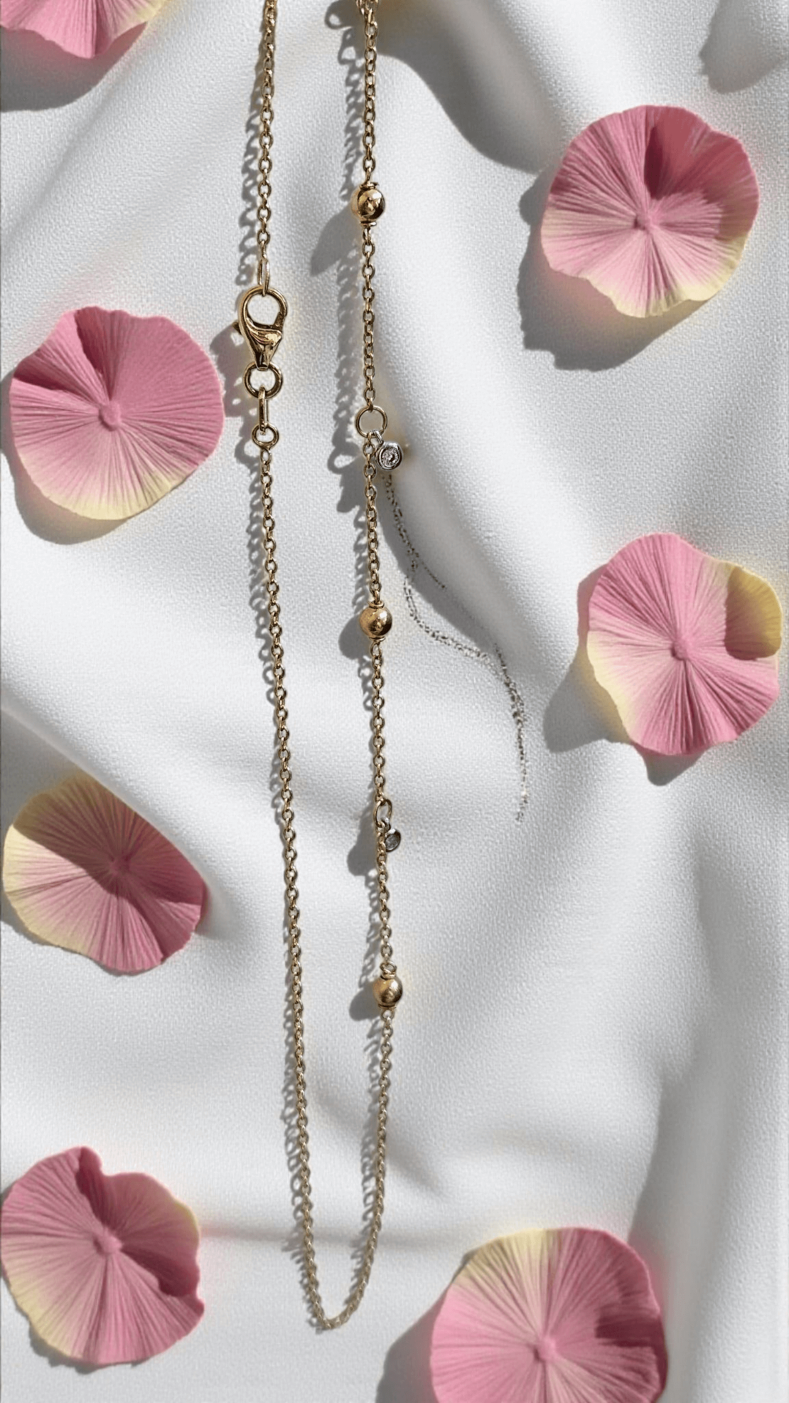 Златно колие сциркони