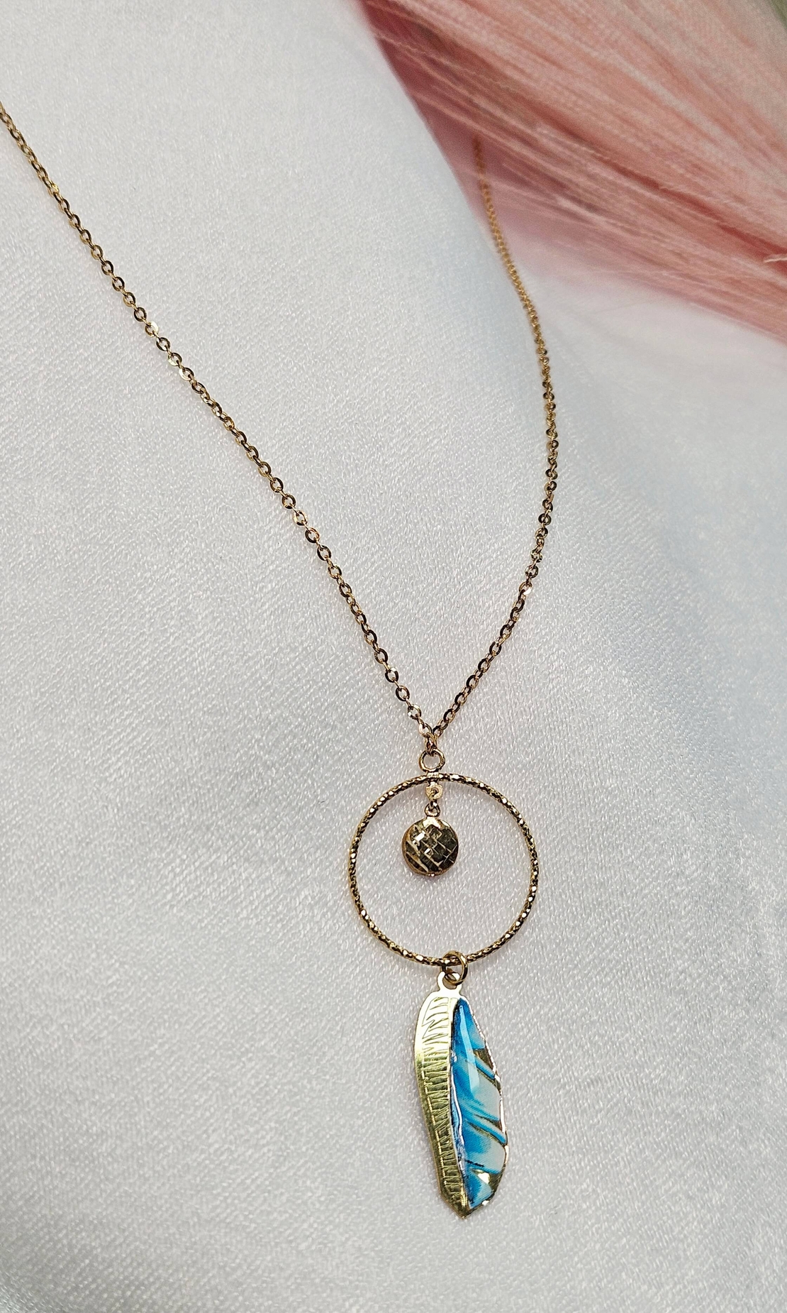 Колие от 14К жълто злато Перо