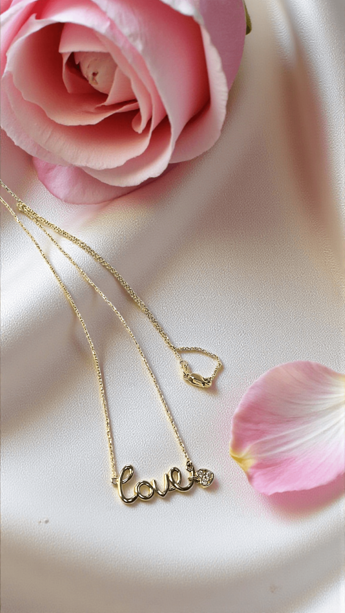 Златно колие с диаманти Love Whisper