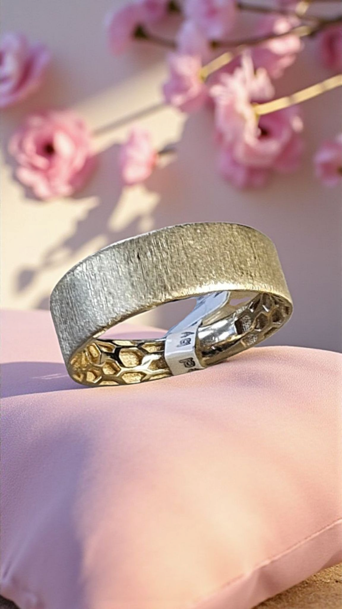 Златен пръстен тип халка