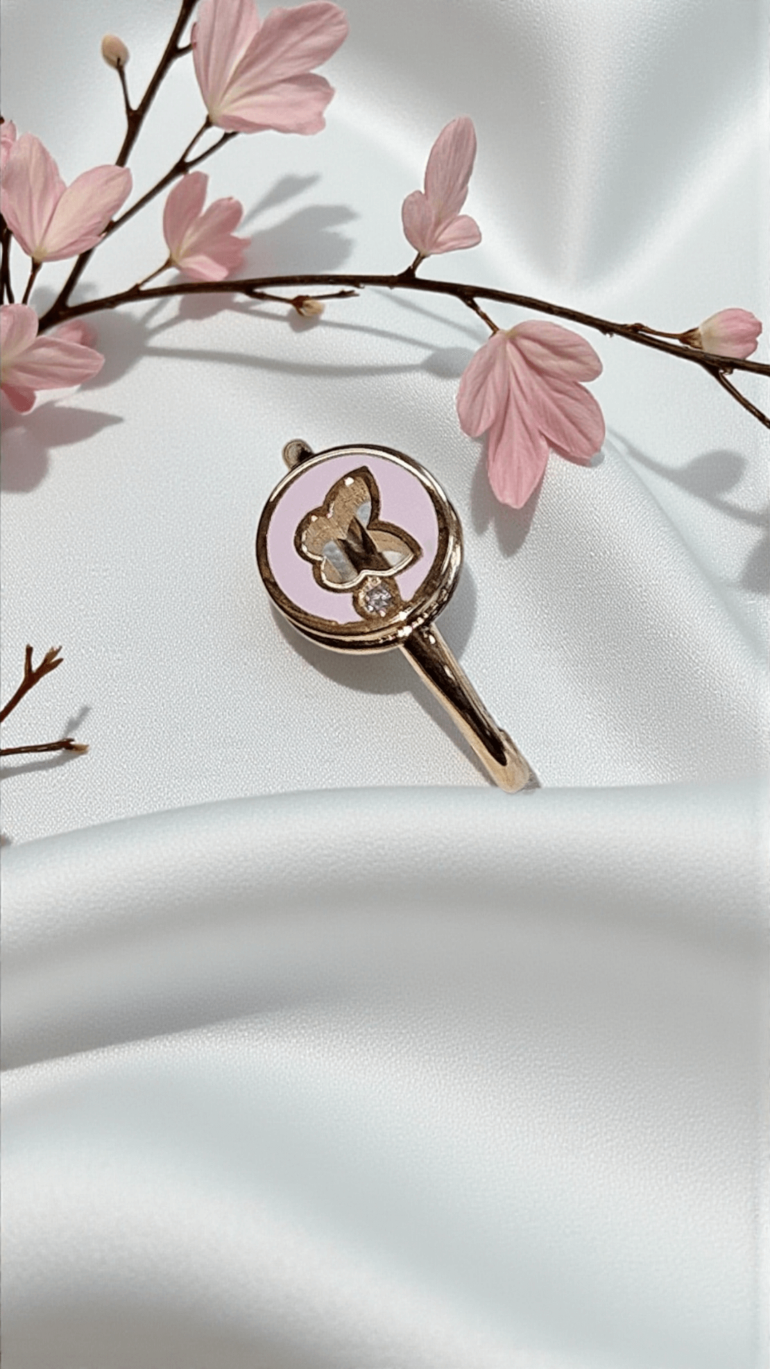 Златен пръстен с брилянтче Lusy