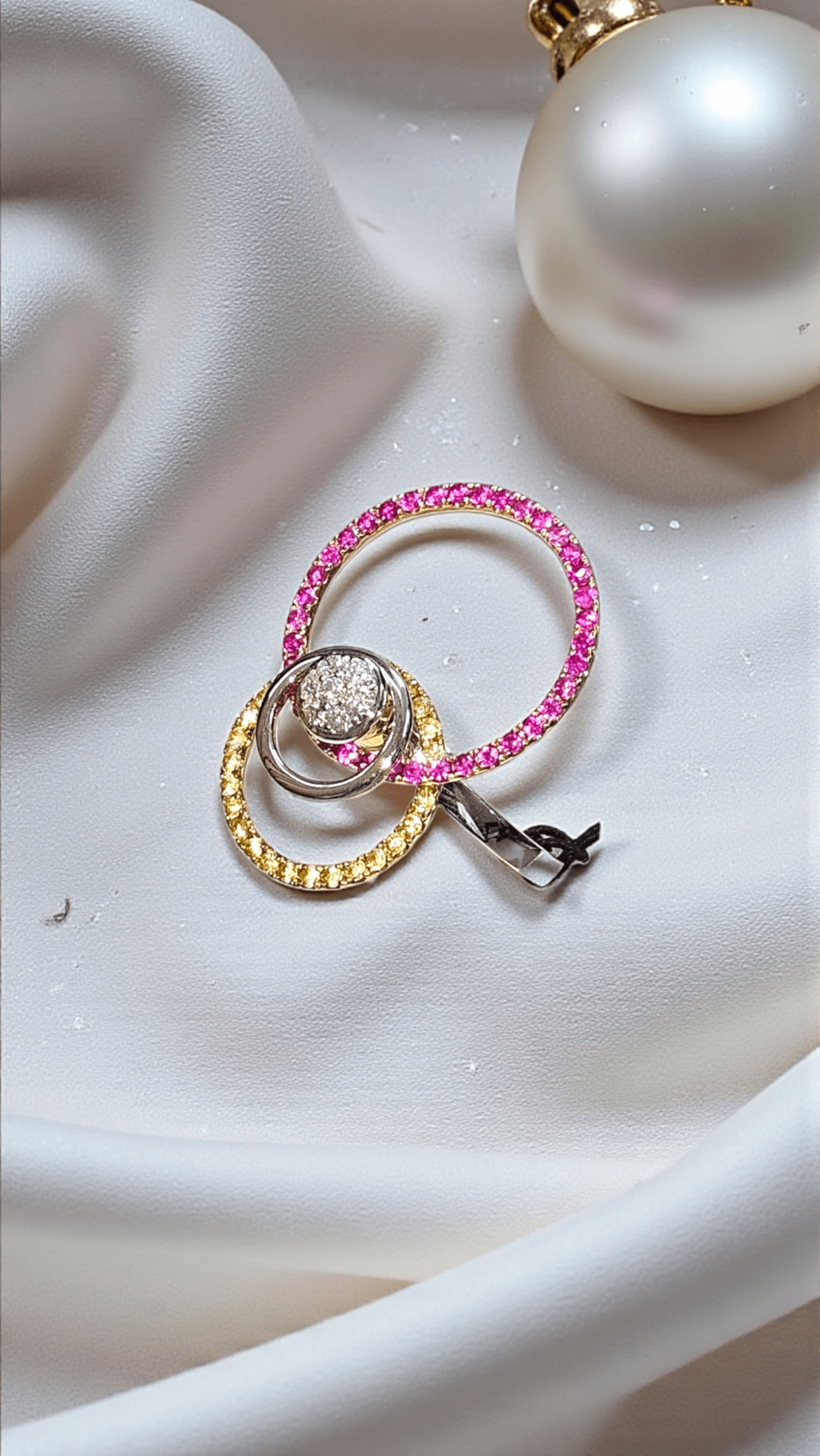 Дамски златен пръстен с диаманти и сапфири Cerchio d’Amore I Gioielli del Sole