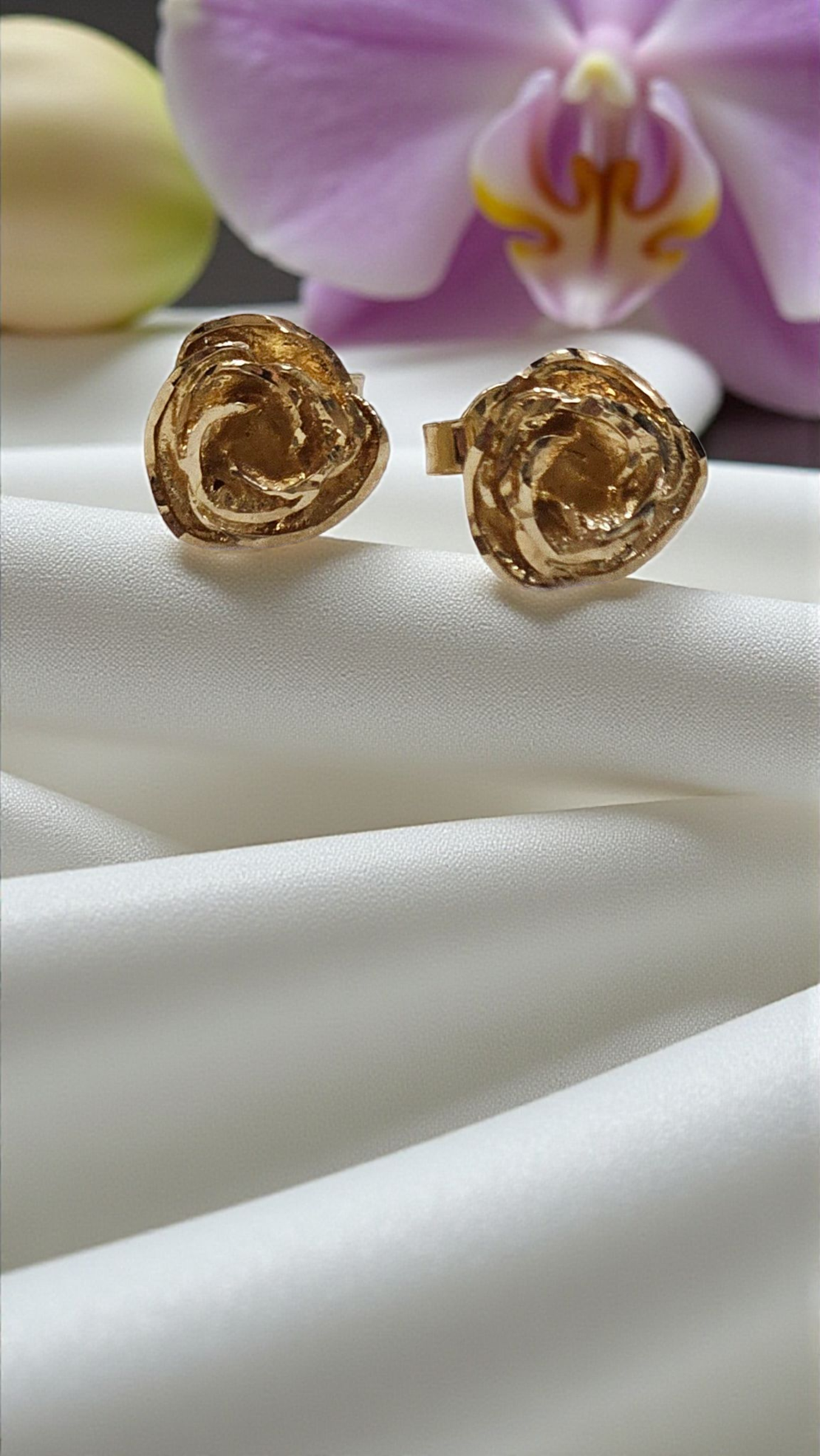 Златни обеци 