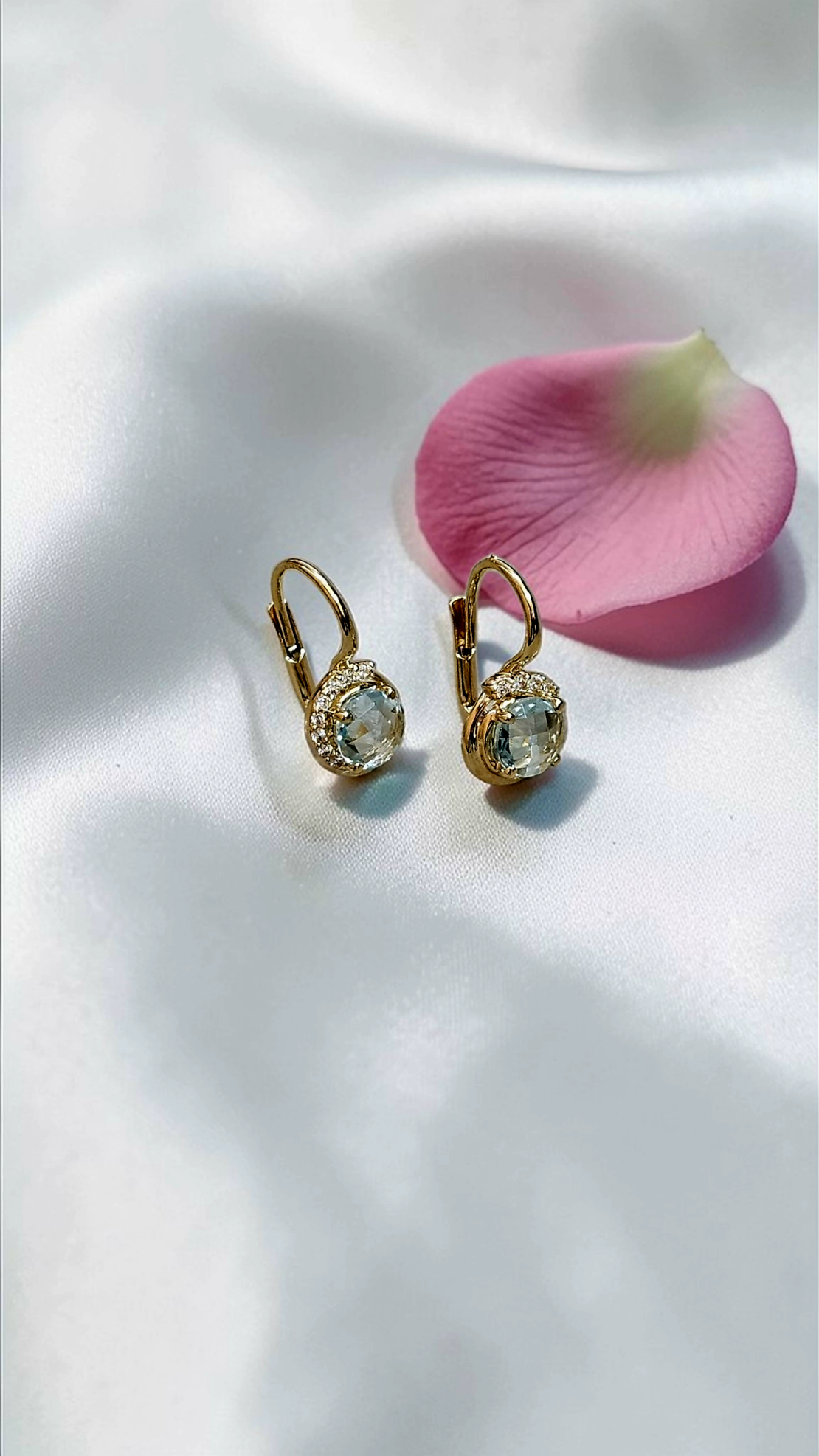 Колие и обеци 