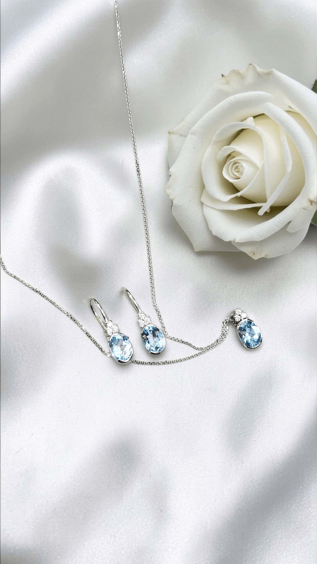 Комплект от бяло златос Аквамарин и цирконии