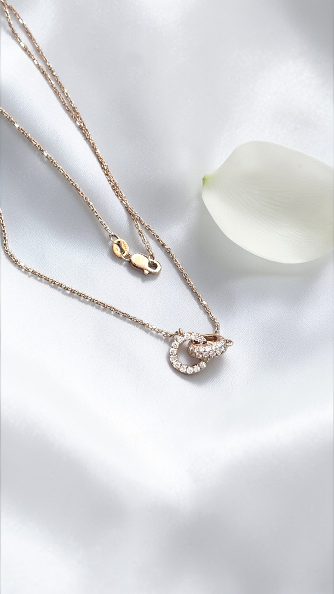 Златно колие Безкрайно Докосване