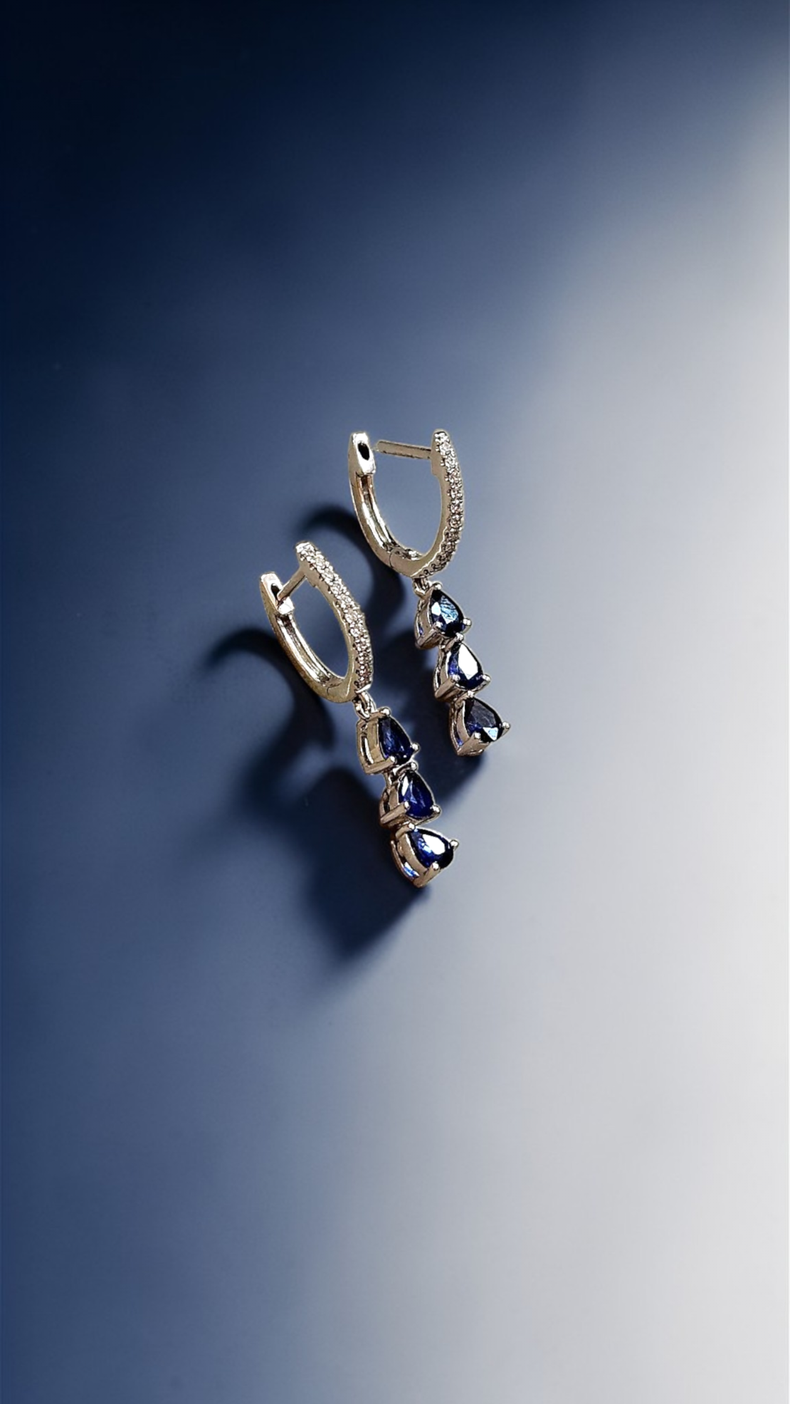 Златни обециСапфирена Елегантност I GIOIELLI DEL SOLE