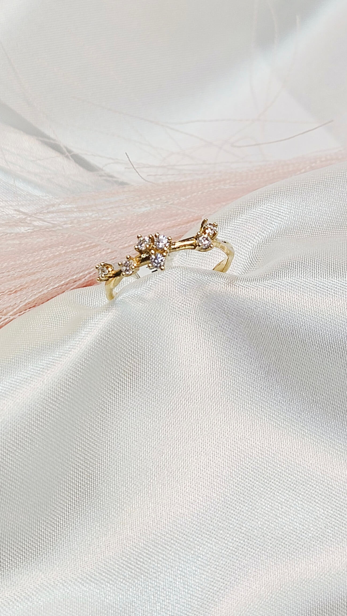 Златен пръстен Романтичен букет с циркони