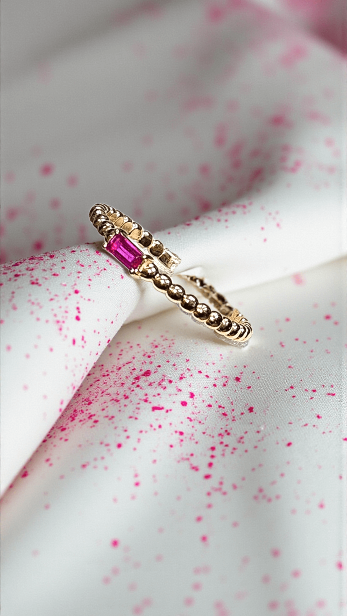 Златен пръстен с Рубинче Lusy