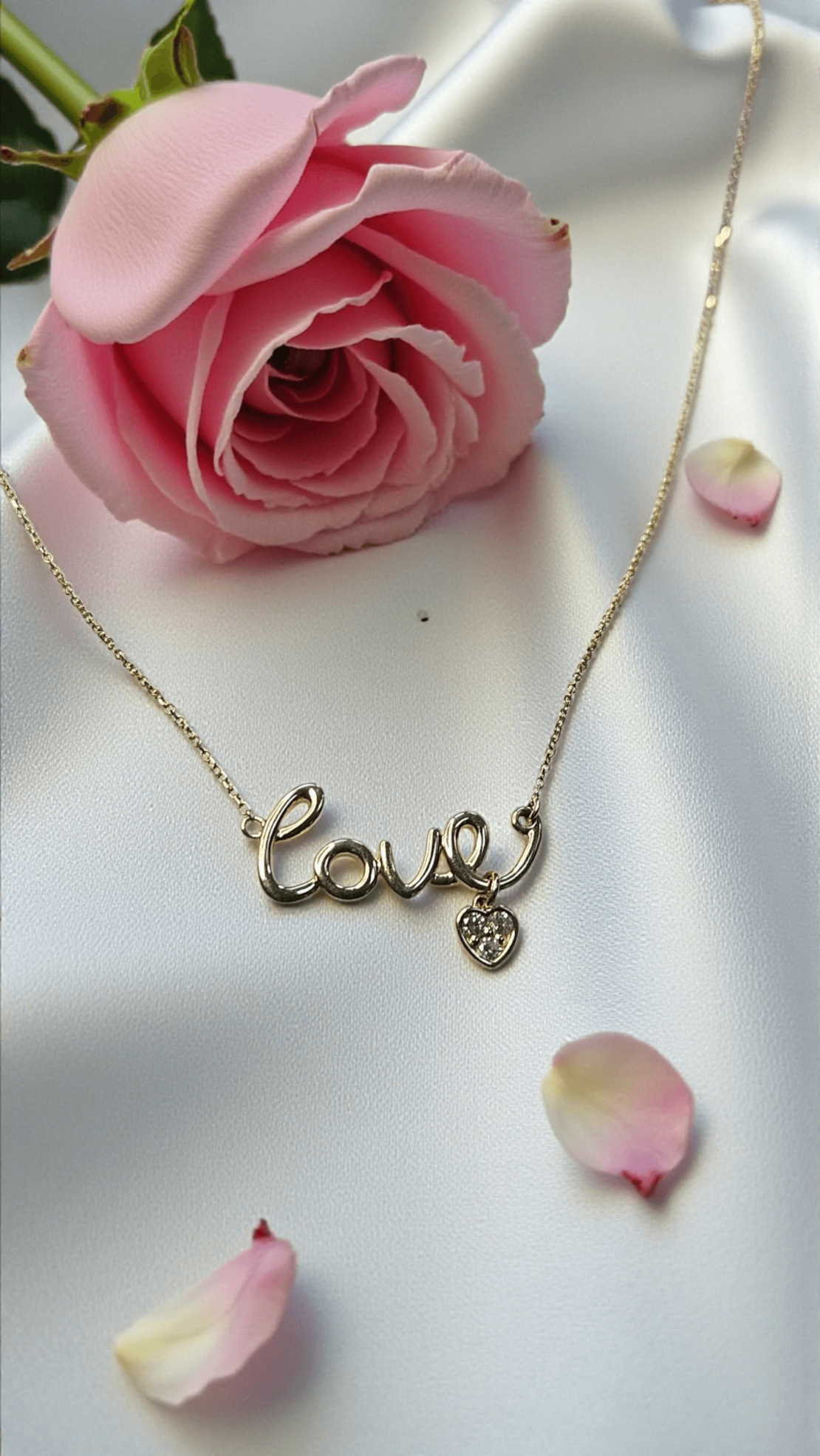 Златно колие с диаманти Love Whisper