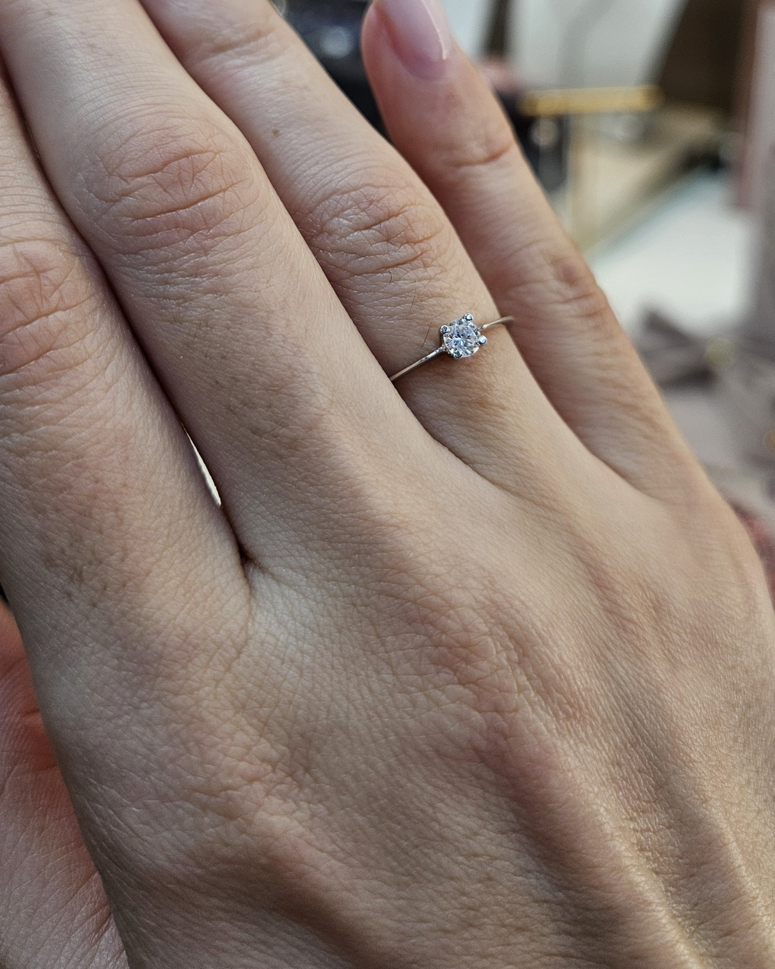 Златен  пръстен от бяло злато с цирконий