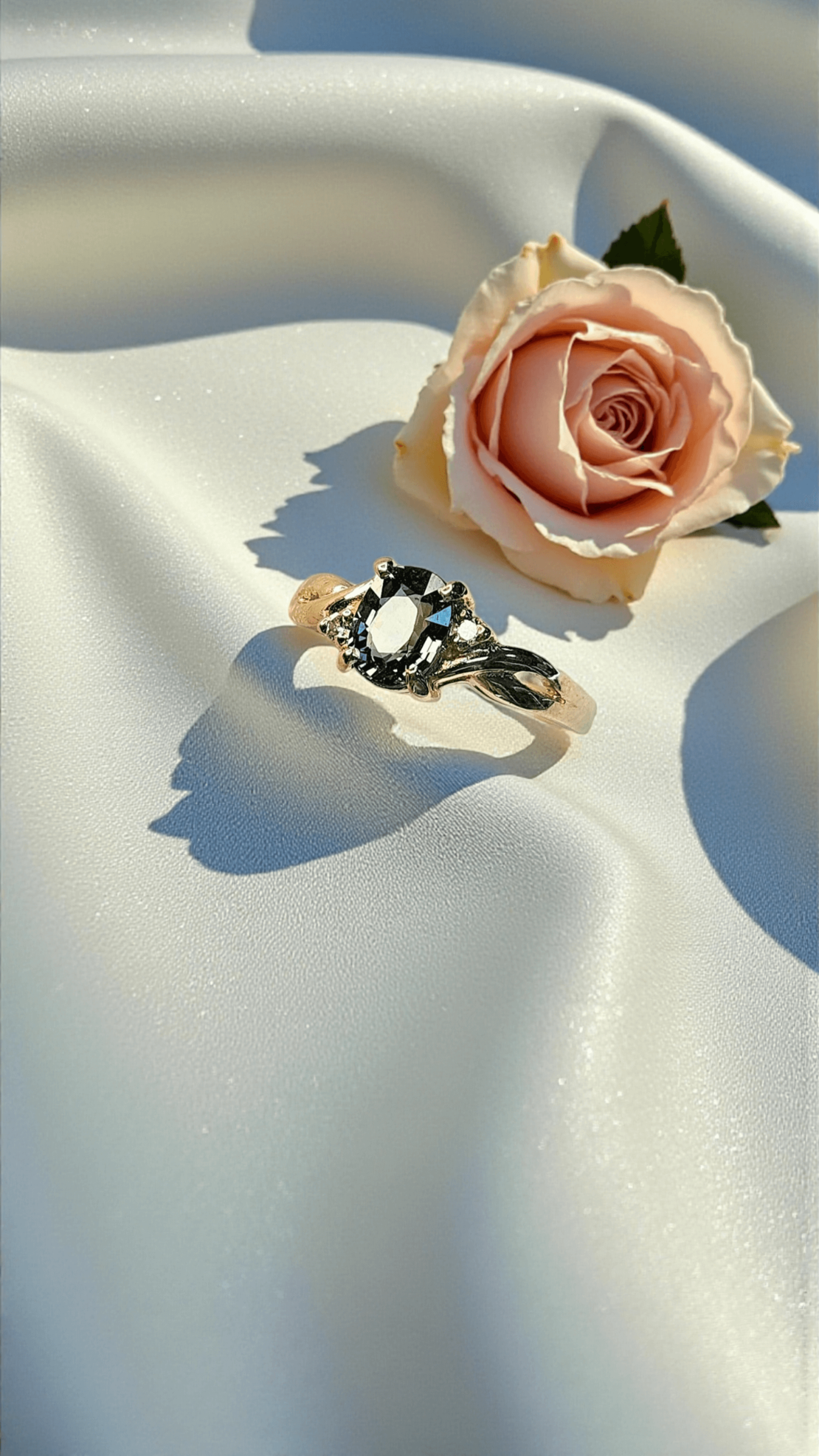 Златен пръстен със Сапфир и Диаманти Verde Imperiale