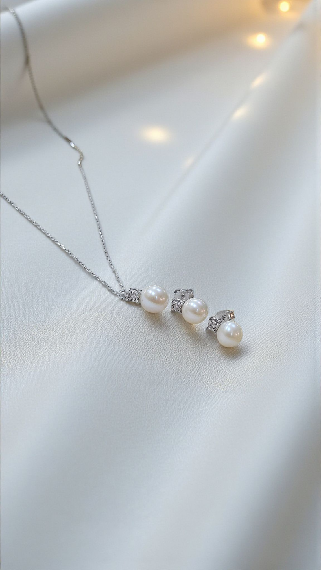 Колиес перли и диаманти