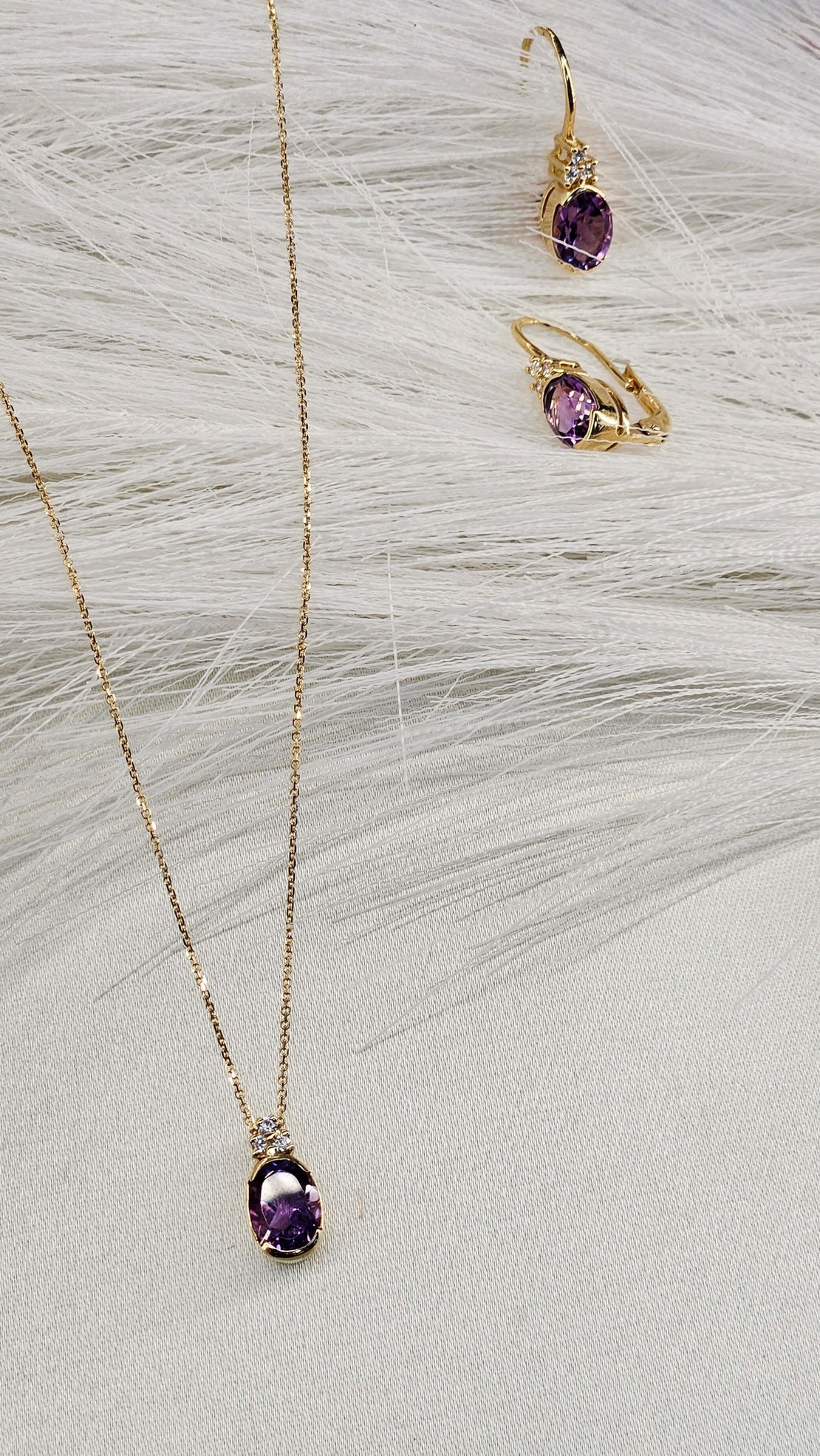 Златен комплект с Аметист и Цирконии
