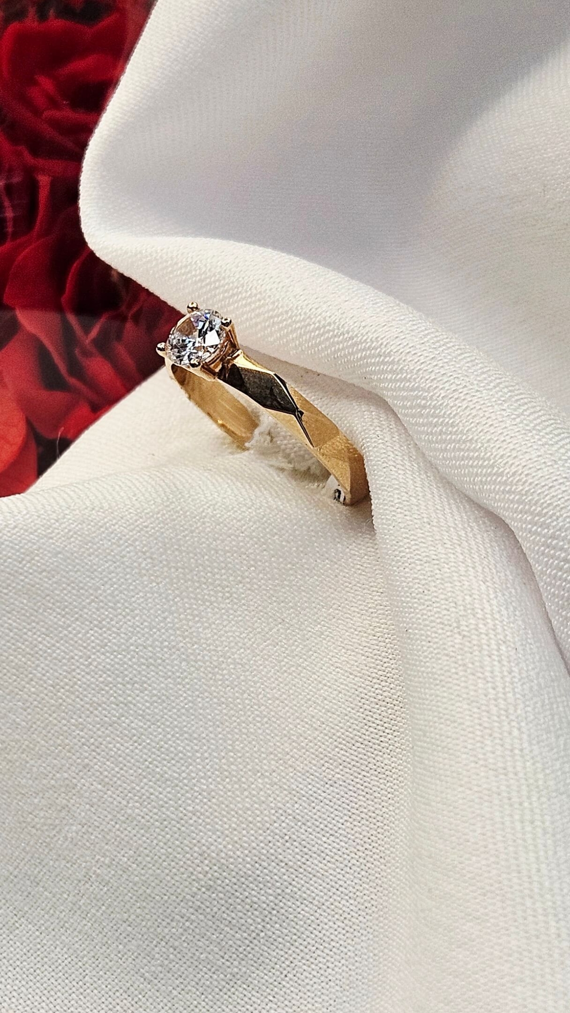 Златен пръстен от розово злато Геометрия на Нежността