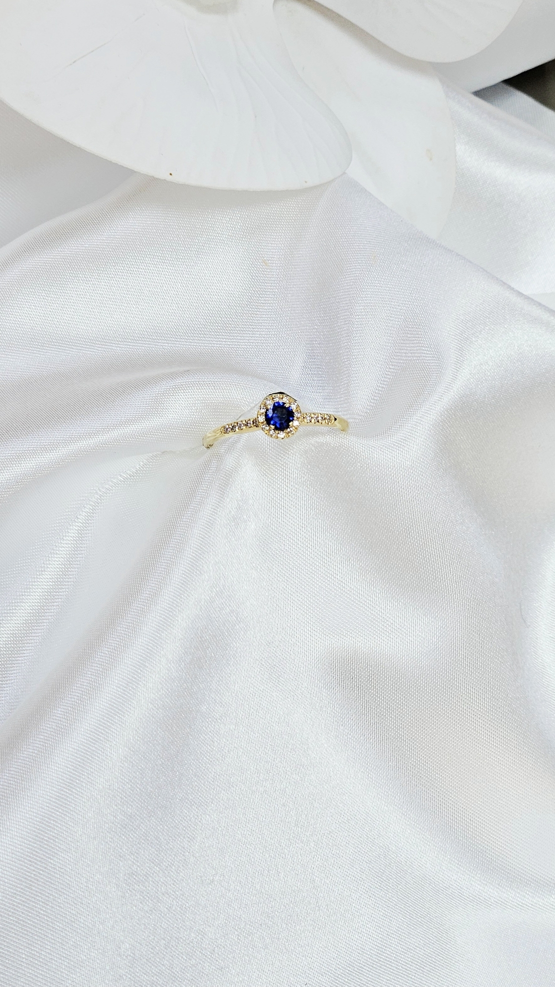 Златен пръстен със Сапфир и Диаманти I Gioielli del Sole