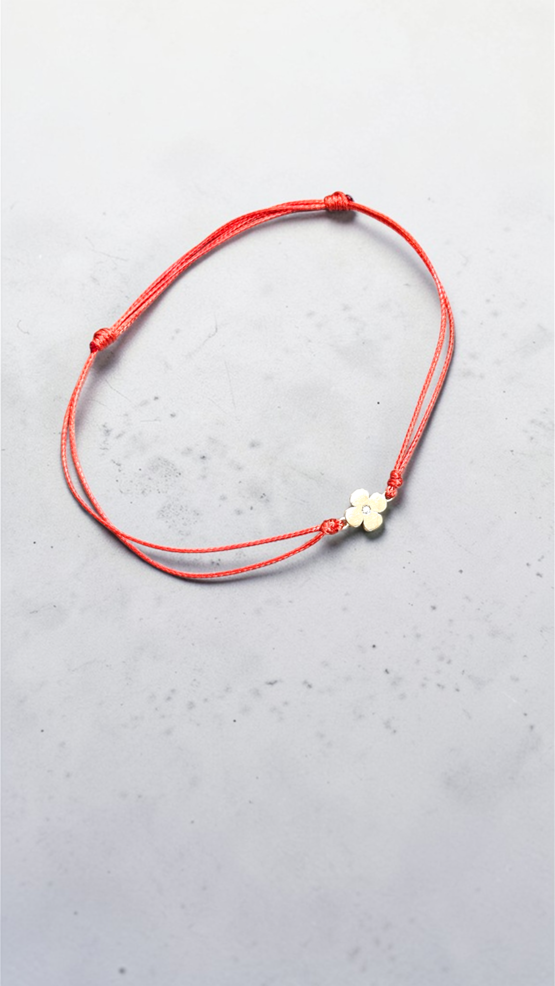 Гривна с цветенце