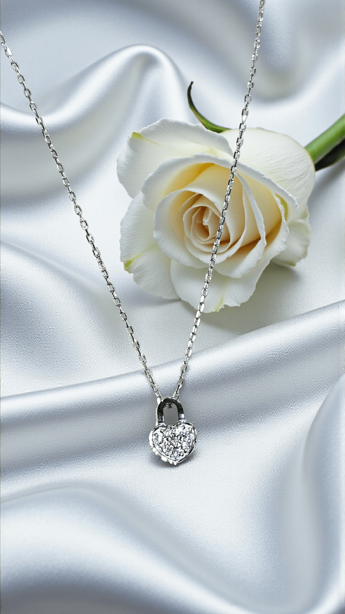 Златно  колие от 18К бяло злато и диаманти I Gioielli del Sole