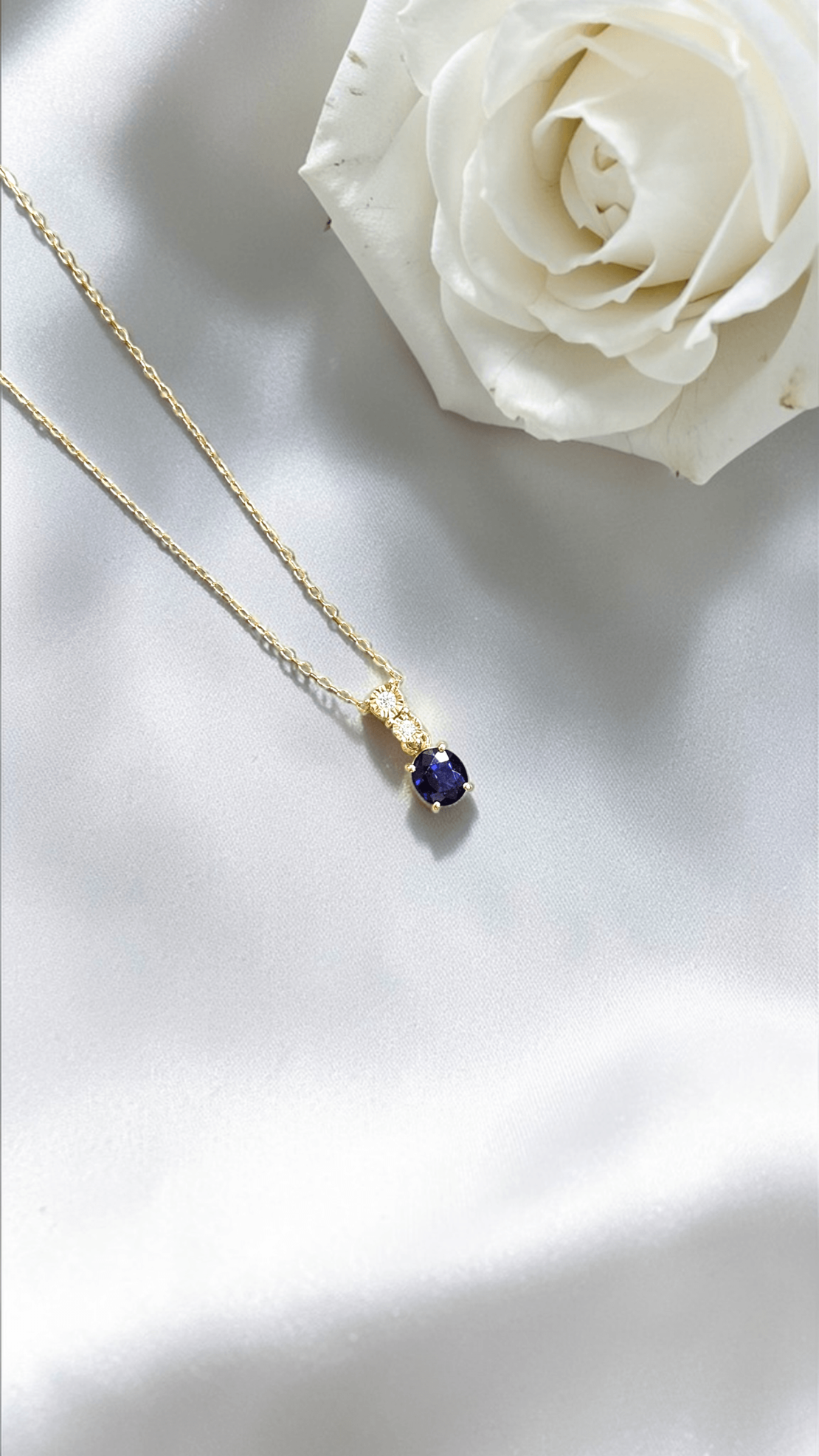 Дамско колие със Сапфир и диаманти от 18К злато I Gioielli del Sole