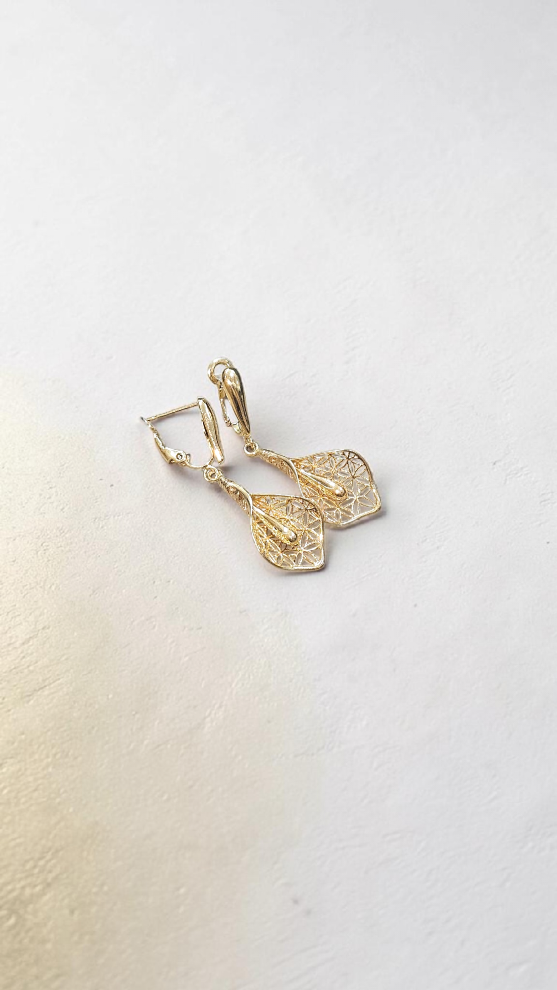 Златни обеци 