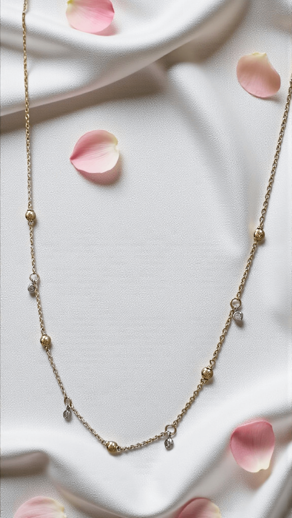 Златно колие сциркони