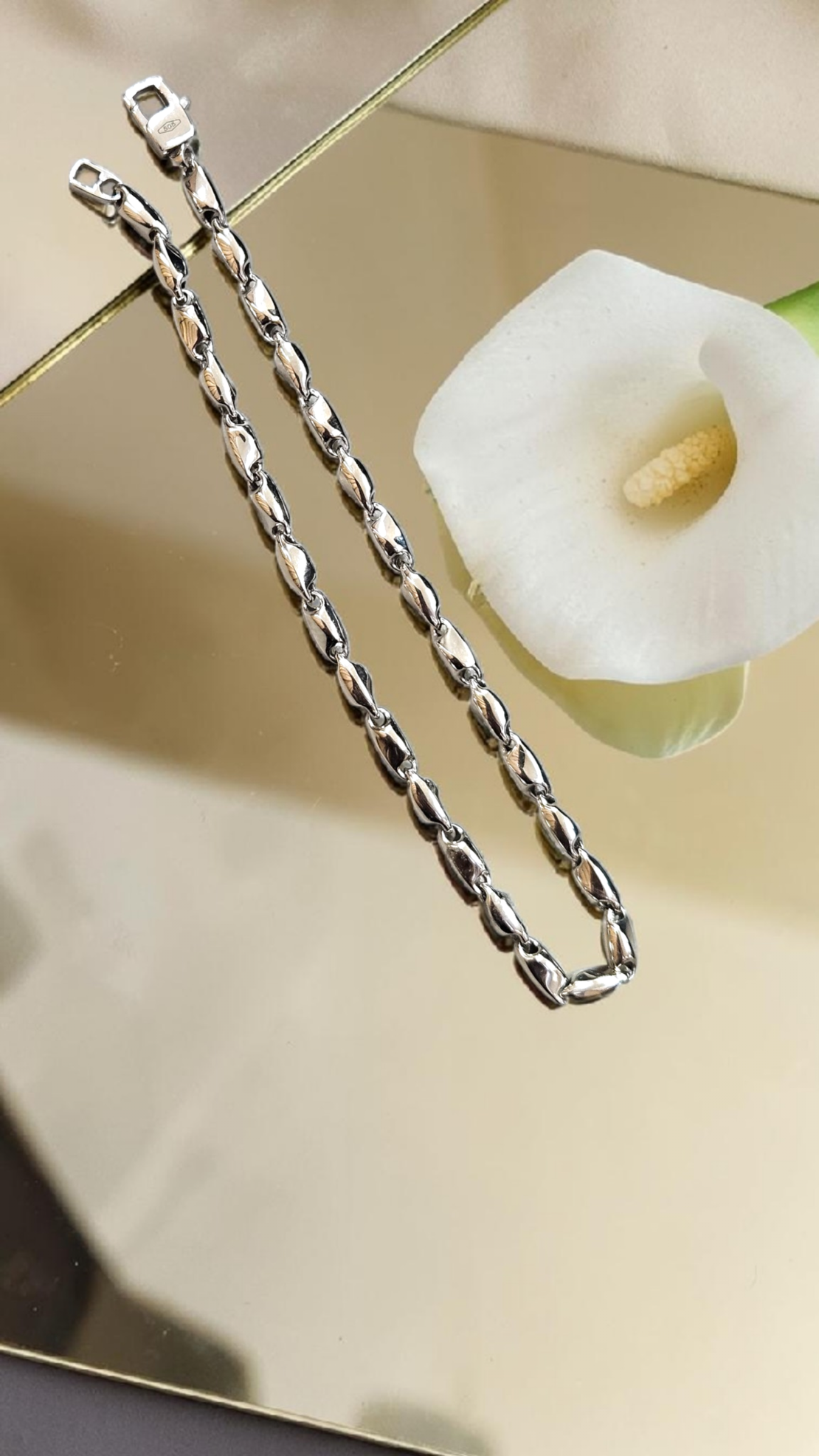 Златна гривна от бяло злато