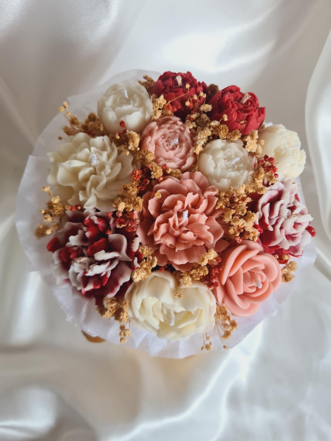 Авторски букет „Peach & Gold Harmony“