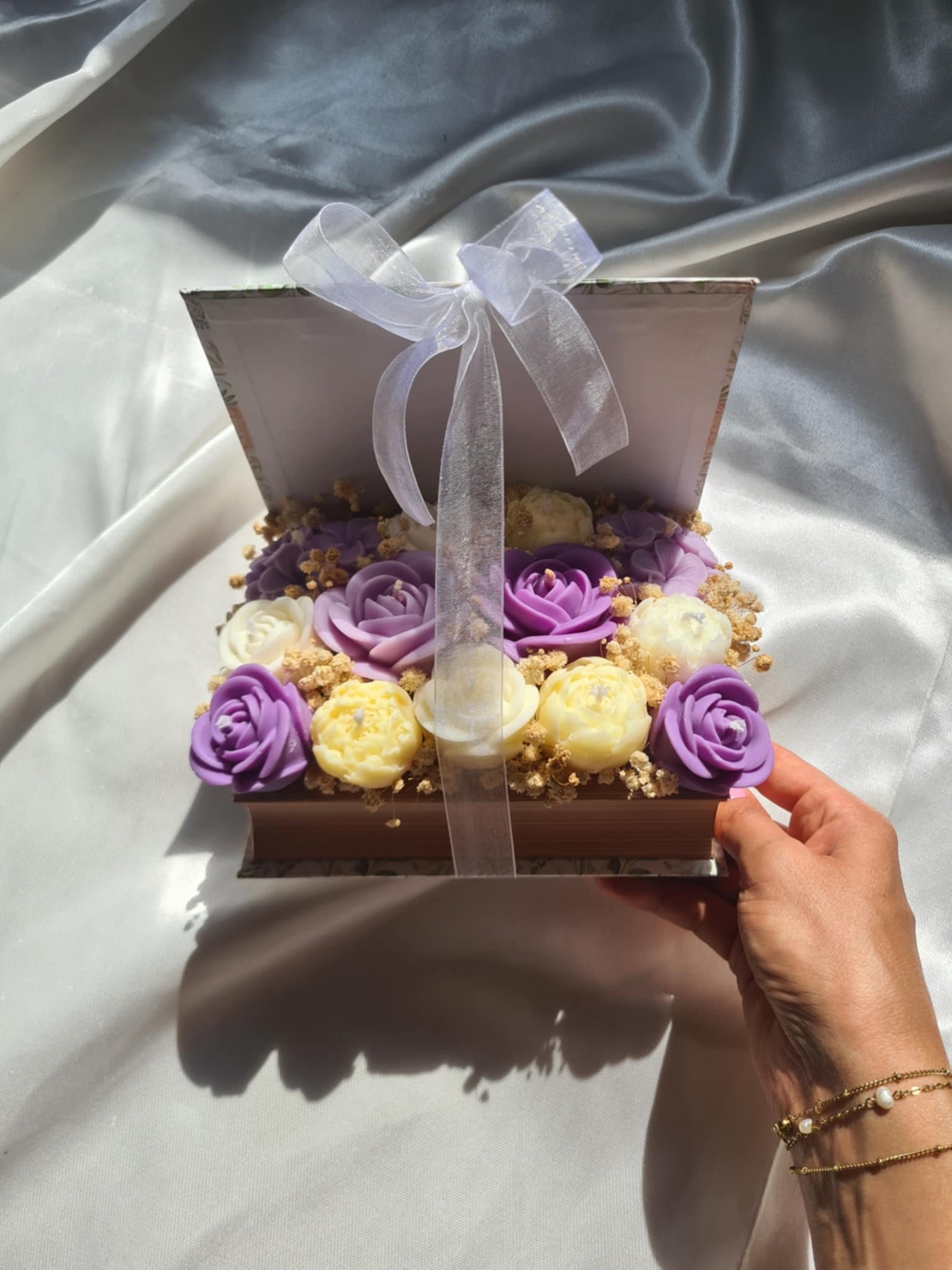 Авторски букет „Lavender Storybook“