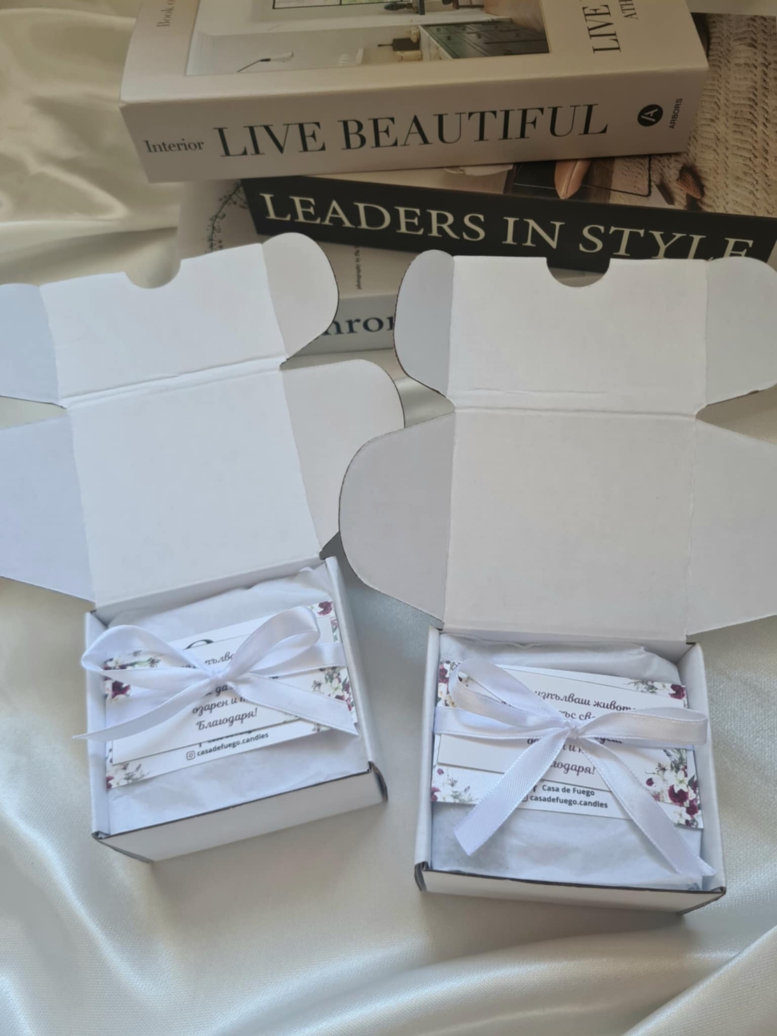 „Градинката на мечтите“ - ароматна свещ в мини керамична кашпа