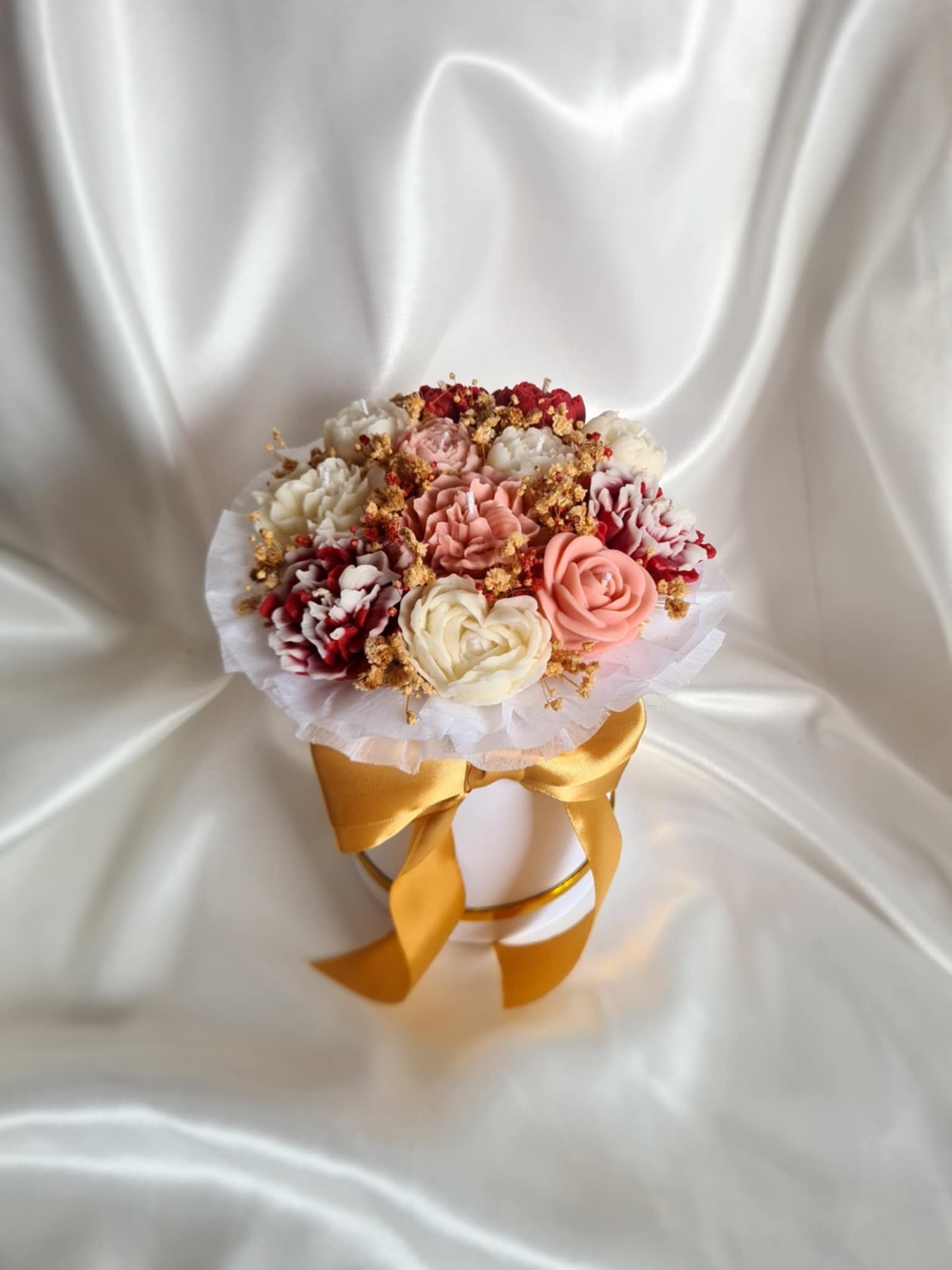 Авторски букет „Peach & Gold Harmony“