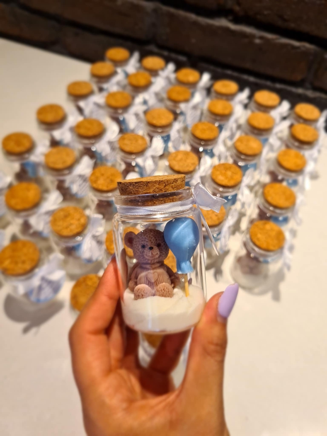 Мече с балонче – подарък за гости