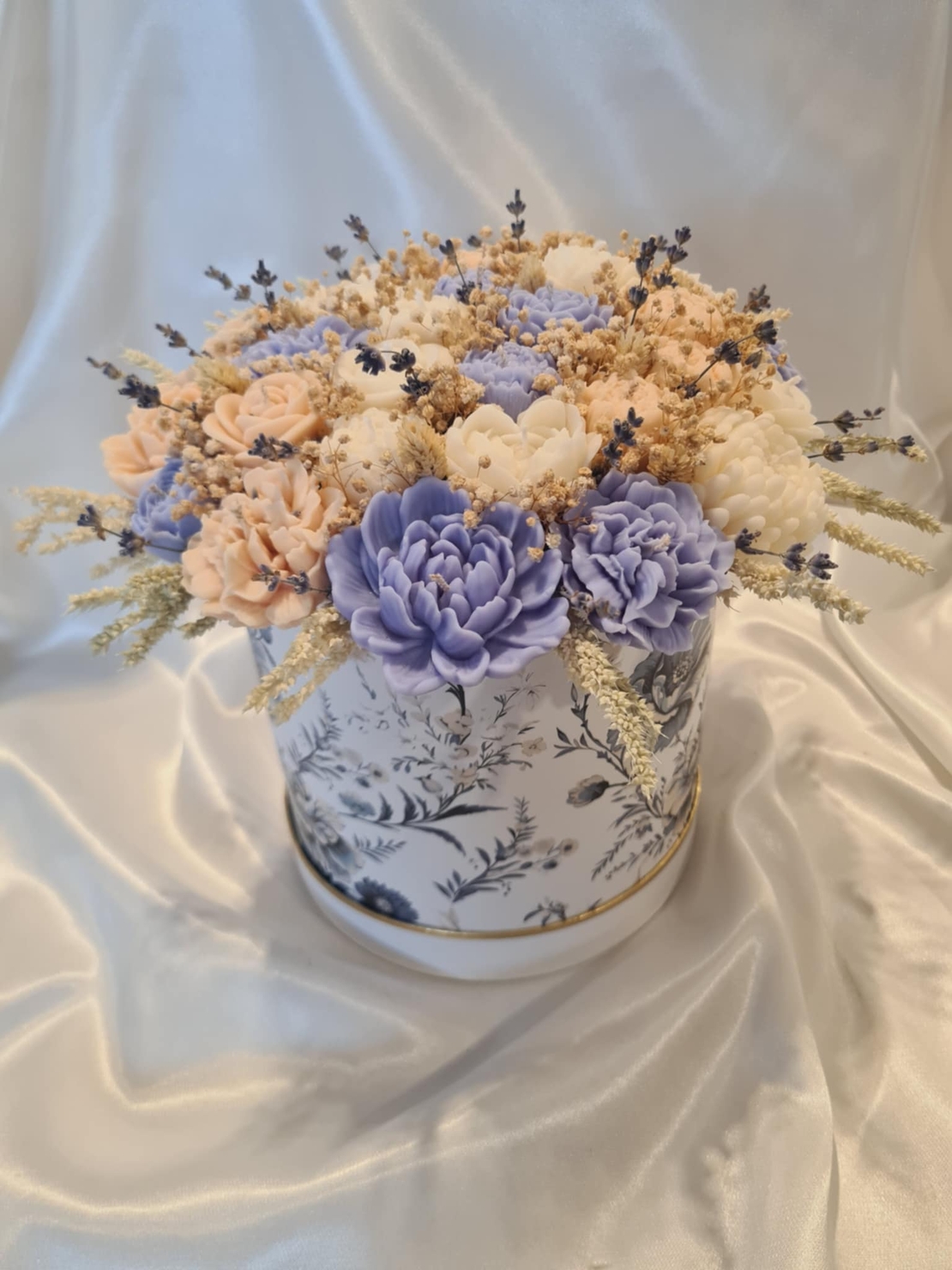 Букет “Lavender Whisper Garden”