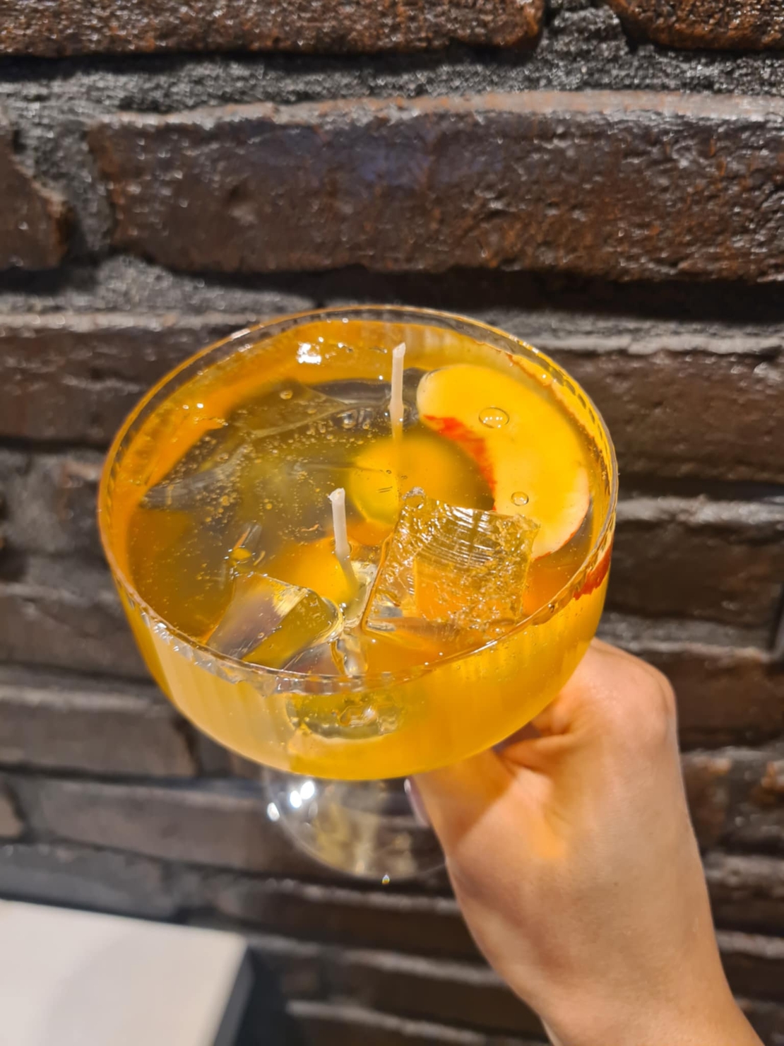 Свещ „Златна Праскова“