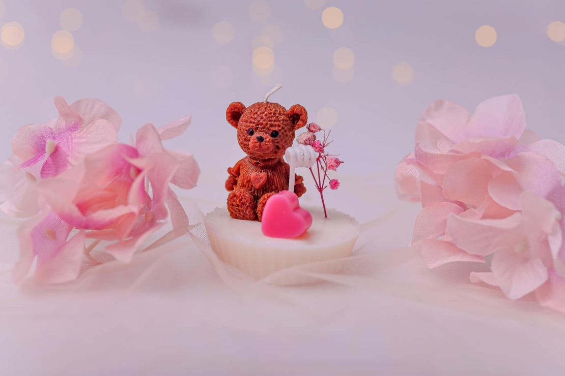 Мече с цветче