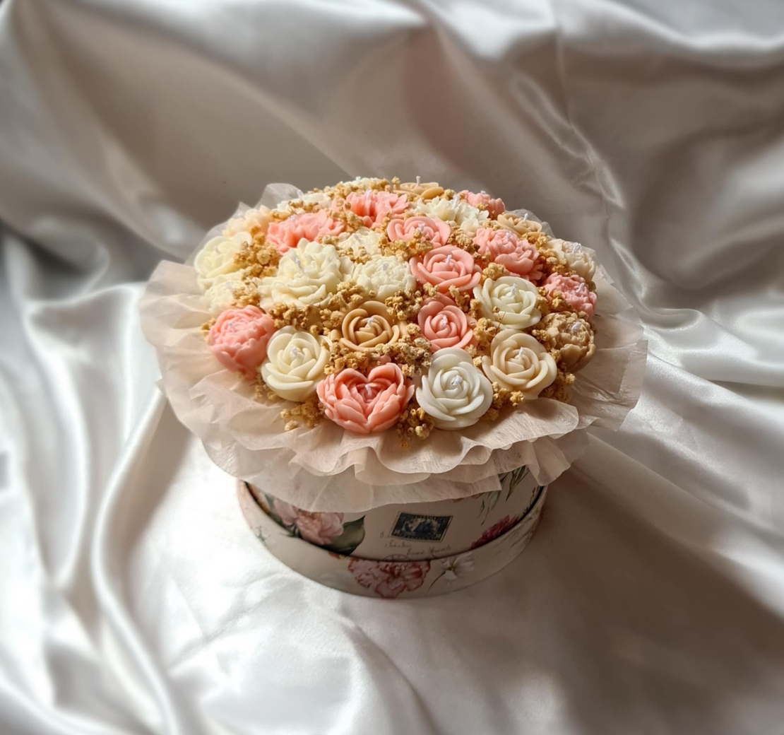 Авторски букет „Blush Symphony“