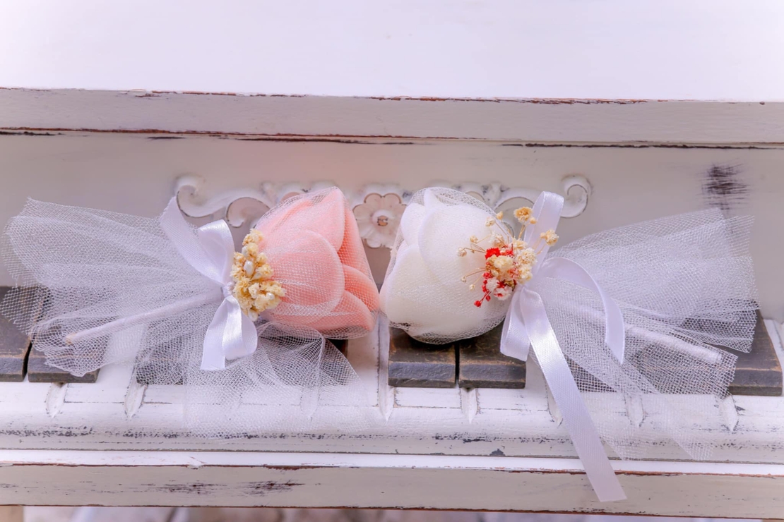 Розова прегръдка – подарък за гости