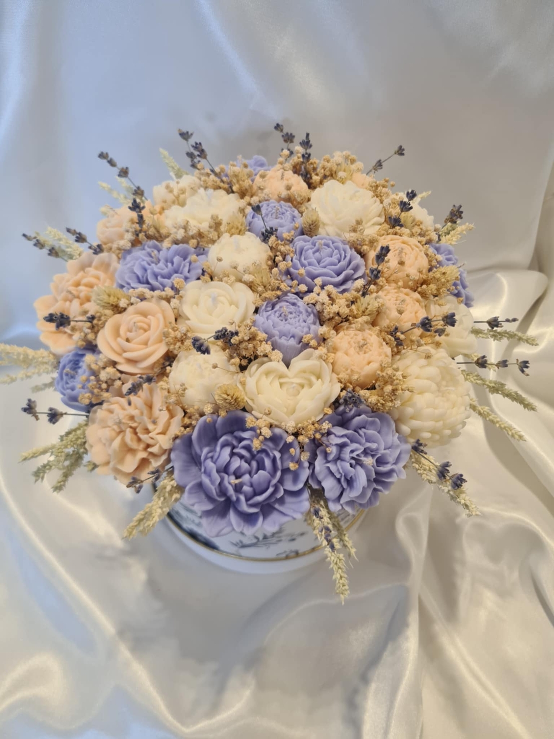 Букет “Lavender Whisper Garden”