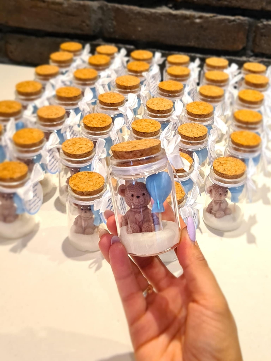 Мече с балонче – подарък за гости