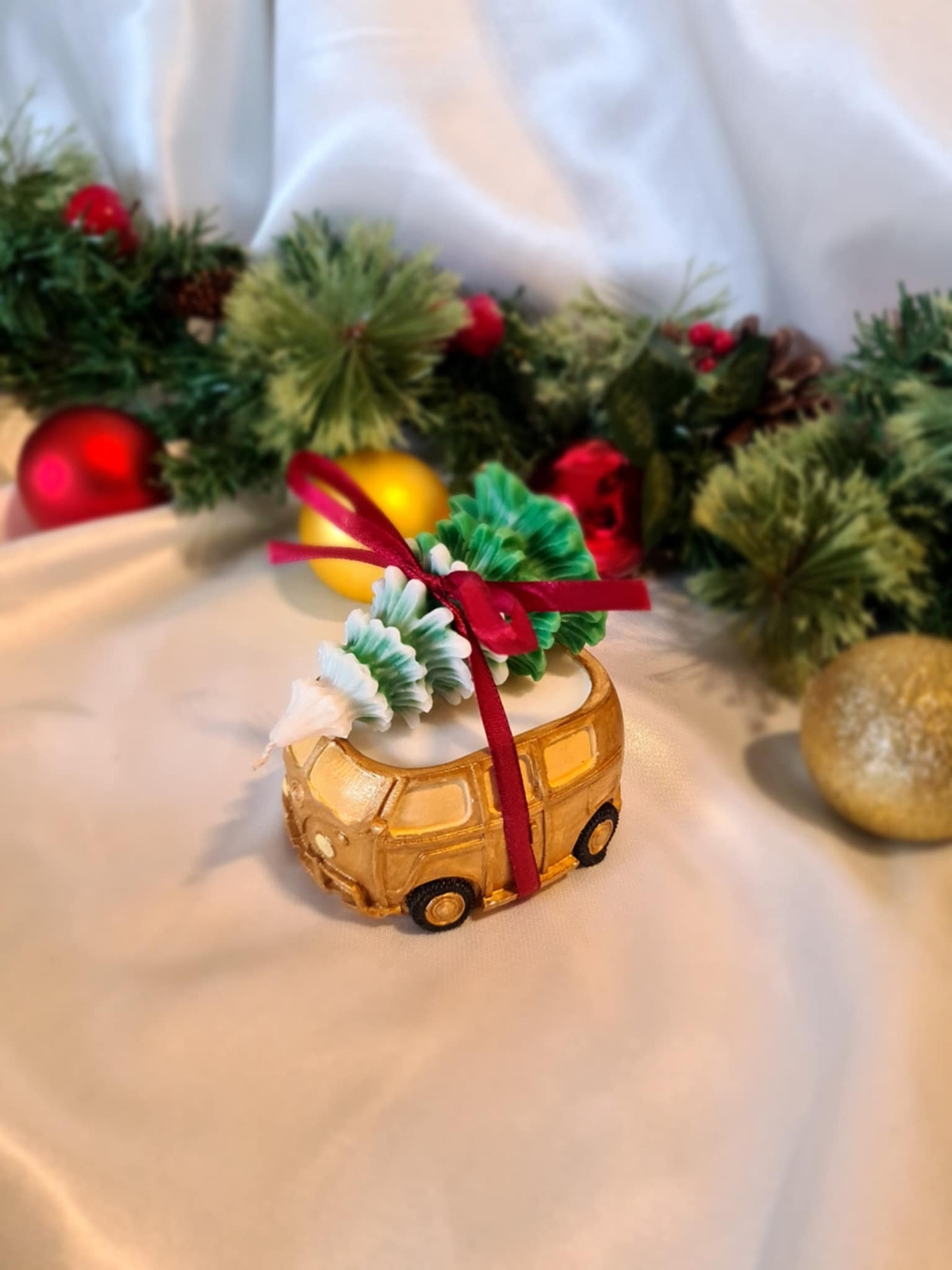 Коледни кемперчета със свещ – празнична лимитирана колекция