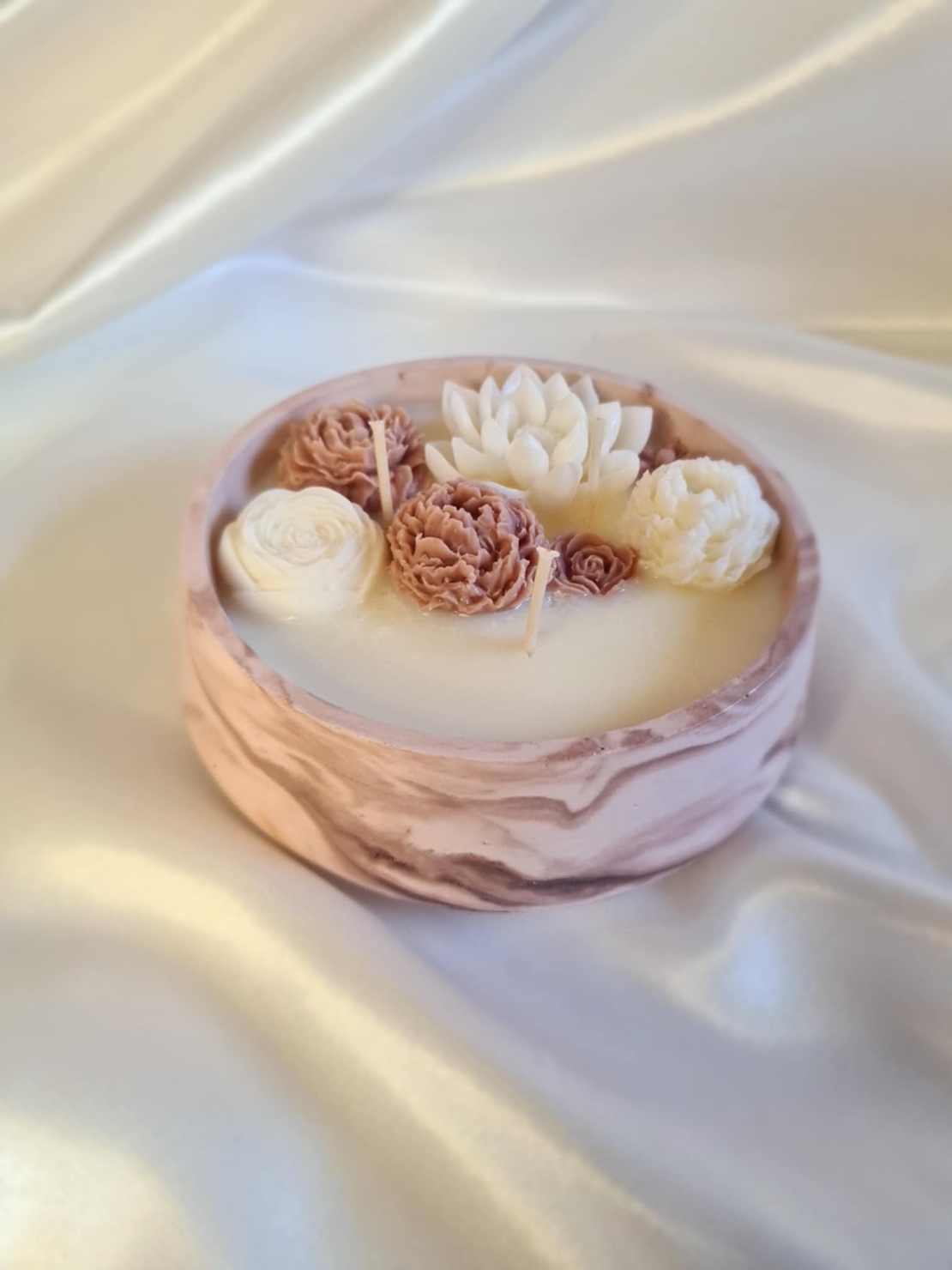 Луксозен керамичен комплект “Marble Bloom Duo” – ръчно изработени ароматни свещи