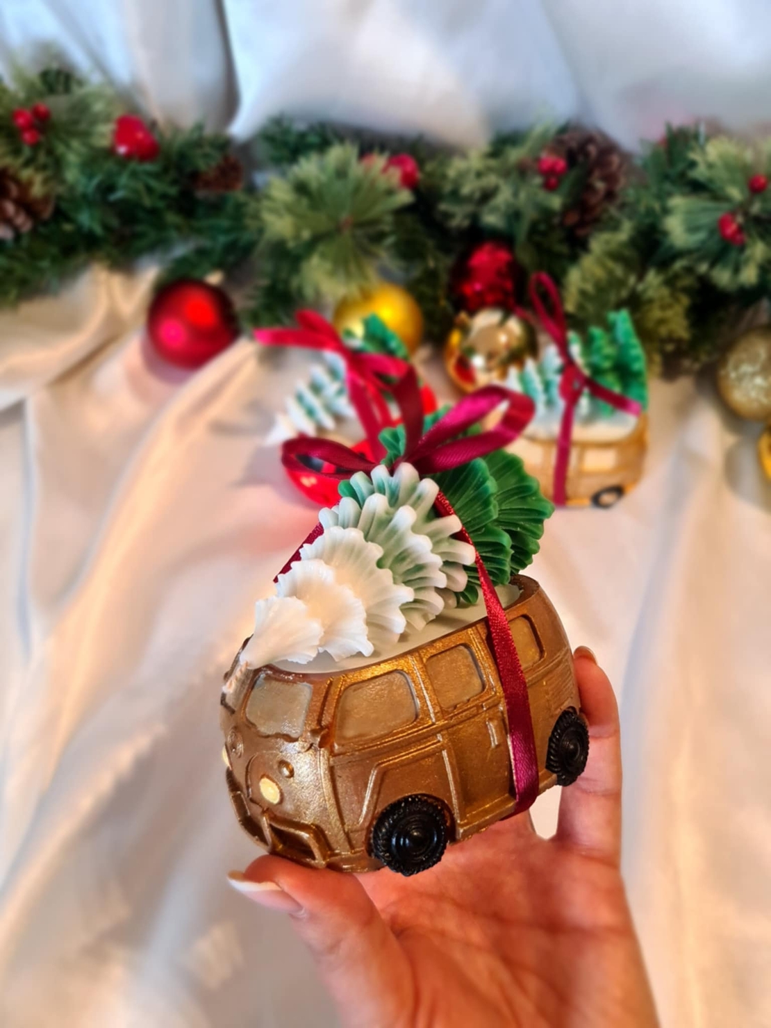 Коледни кемперчета със свещ – празнична лимитирана колекция