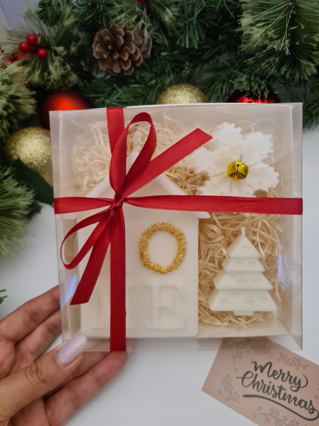 Подаръчен коледен комплект “Holiday Home Set” – къщичка, снежинка и елхичка | 250гр ръчна изработка